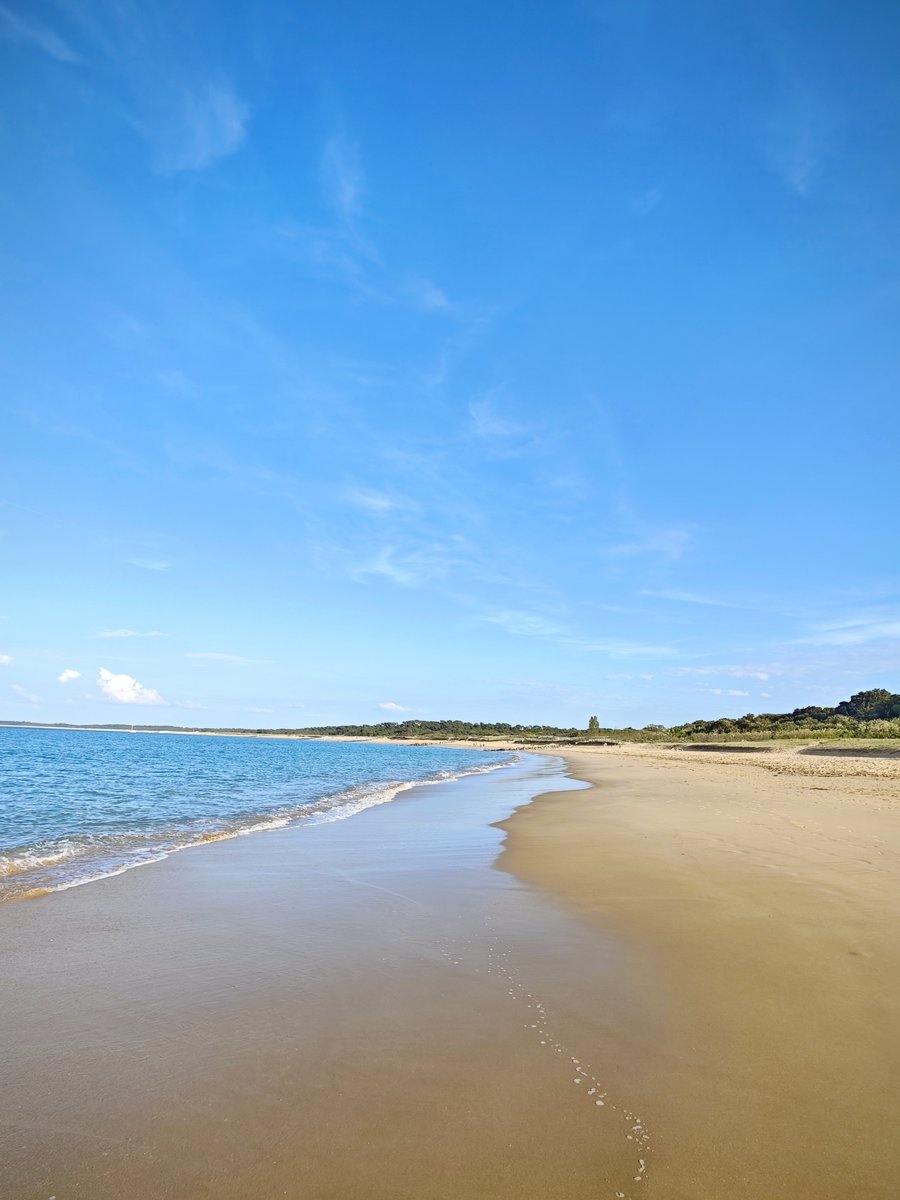 La grande plage de Foulerot, sable fin et eau calme